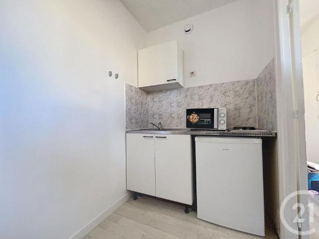 Location Appartement 1 pièce 26m² MONTPELLIER 34090