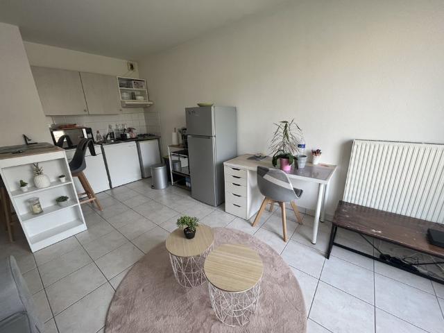 Location Appartement 1 pièce 26m² RODEZ 12000