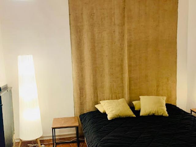 Location Appartement 1 pièce 27 m2 Narbonne