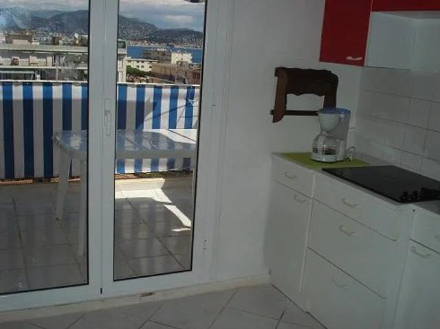 Location Appartement 1 pièce 27 m2 Nice