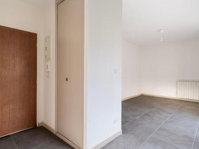 Location Appartement 1 pièce 27 m2 Avignon