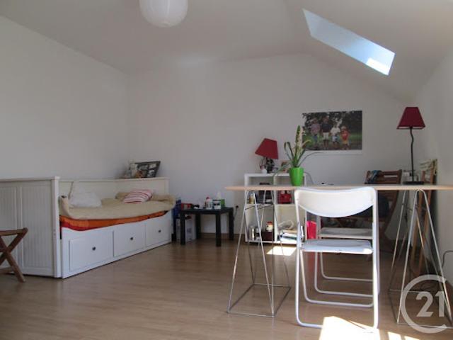 Location Appartement 1 pièce 27 m2 Etrechy