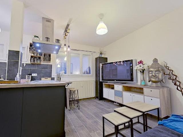 Location Appartement 1 pièce 27 m2 Paris 20ème
