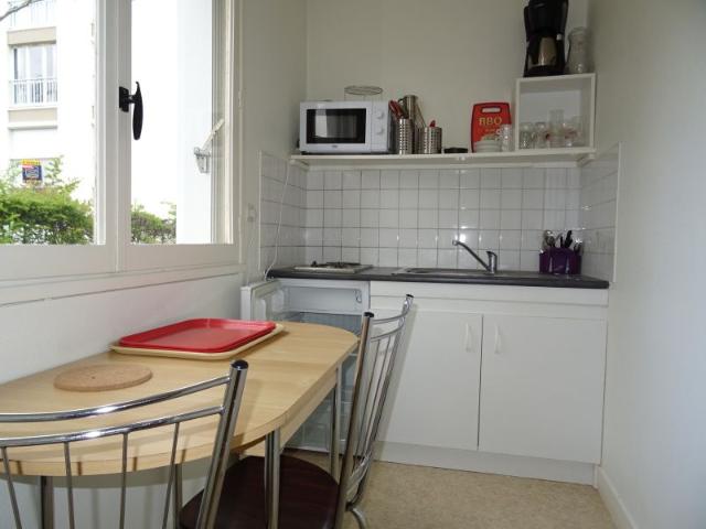 Location Appartement 1 Pièce 27 m² Meublé