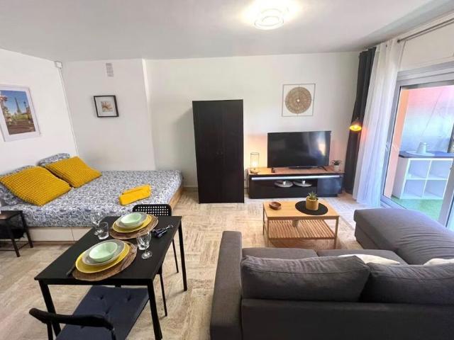 Location appartement 1 pièce, 27.12m², Antibes