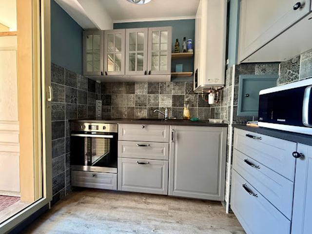 Location Appartement 1 pièce 27.1 m2 Saint raphael