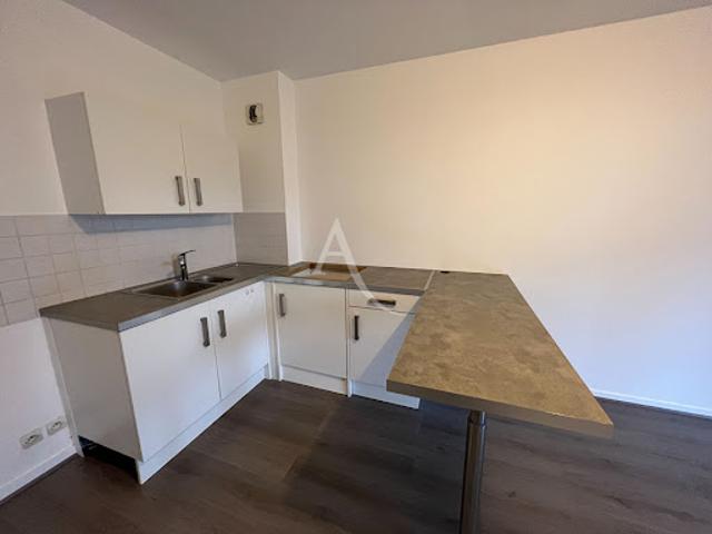 Location Appartement 1 pièce 27.25 m2 Ozoir la ferriere