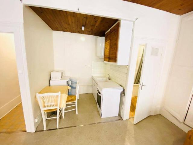 Location appartement 1 pièce 27.27 m² à Mâcon 71000 4 310 €