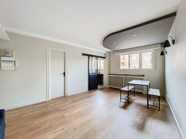 Location appartement 1 pièce, 27.23m², Saint Germain en Laye