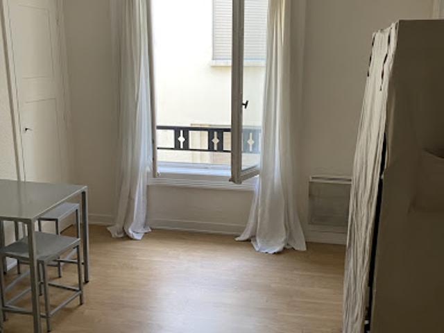 Location Appartement 1 pièce 27.2 m2 Pontivy