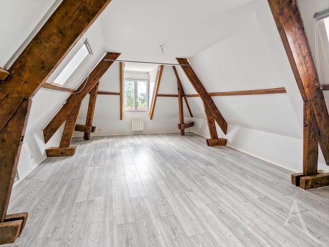 Appartement 1 pièce Sainte Geneviève des Bois 27.44m² 599€ à louer l'Adresse