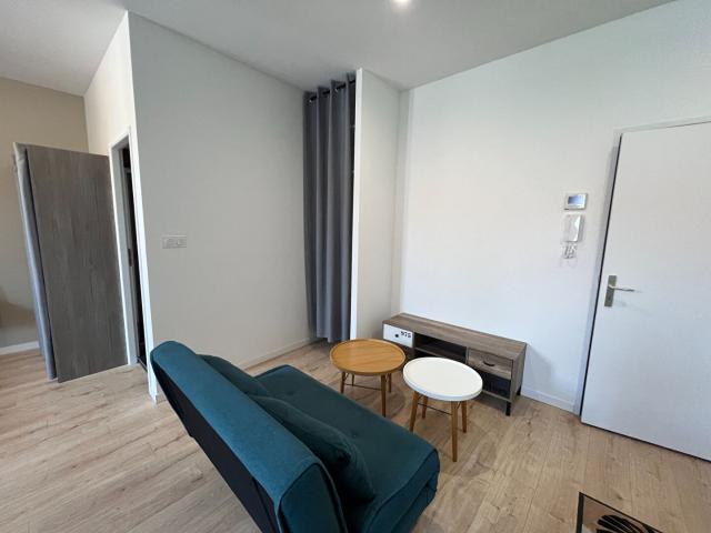 Location appartement 1 pièce, 27.55m², Carcassonne