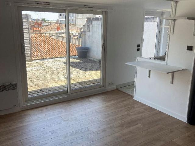 Location appartement 1 pièce, 27.67m², La Rochelle