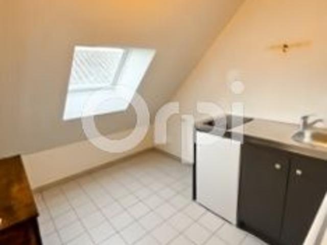 Location Appartement 1 pièce 27.82 m2 Senlis