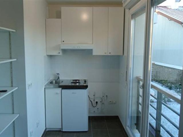 Location appartement 1 pièce, 27.96m², Rungis