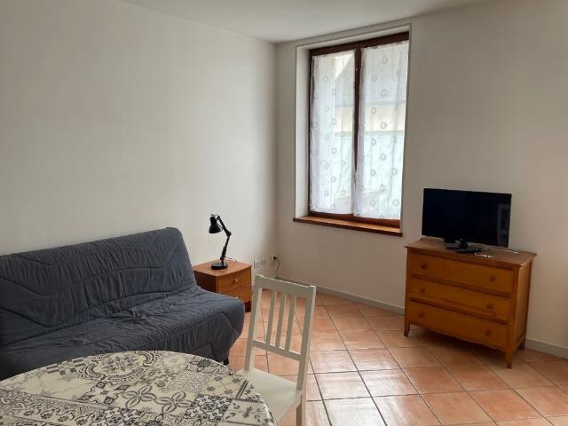 Location Appartement 1 pièce 27m²