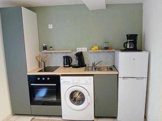 Location Appartement 1 pièce 27m² TOULON 83000