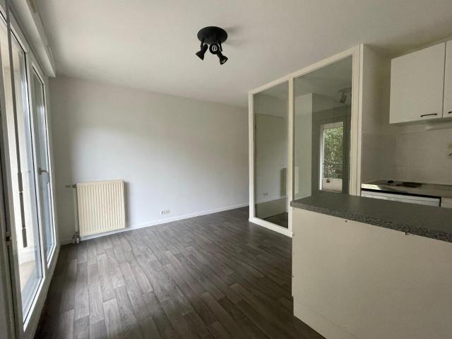 Location Appartement 1 pièce 27m² TOULOUSE 31200