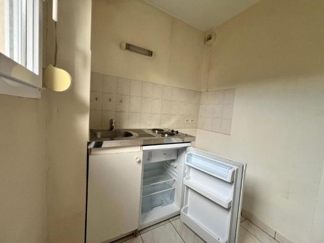 Location Appartement 1 pièce 27m² TOURS 37100