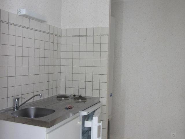 Location Appartement 1 pièce 27m² USSEL 19200