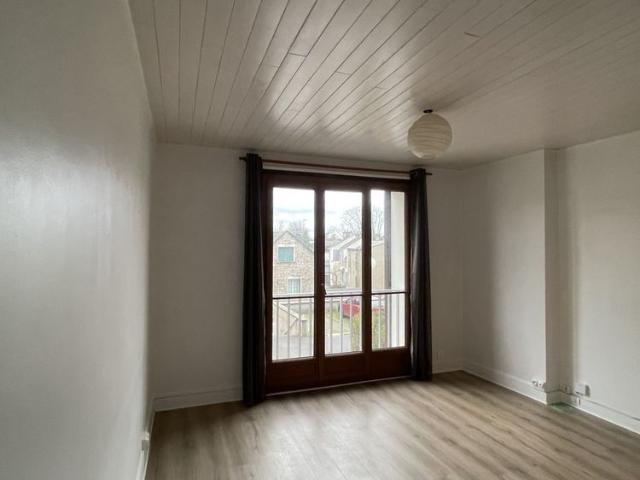 Location Appartement 1 pièce 27m² AVON 77210
