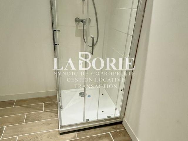 Location Appartement 1 pièce 27m² BAGNOLS SUR CEZE 30200
