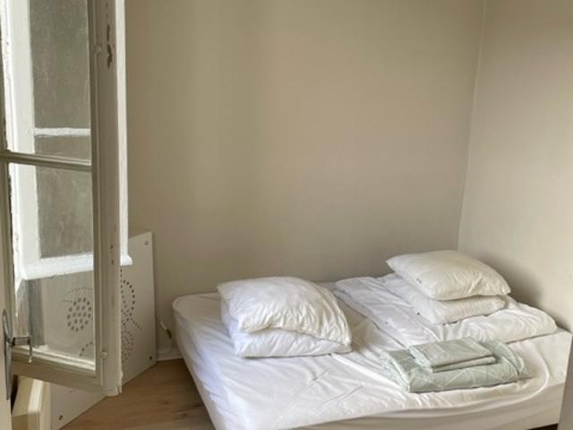 Location Appartement 1 pièce 27m² BORDEAUX 33000