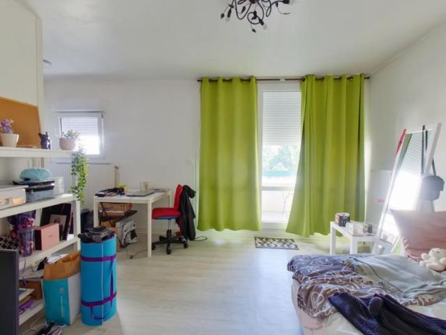 Location Appartement 1 pièce 27m² CHATELLERAULT 86100
