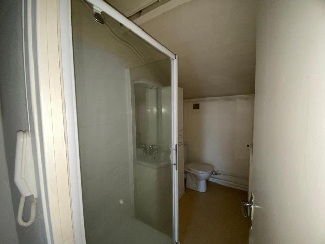 Location Appartement 1 pièce 27m² CLERMONT FERRAND 63000