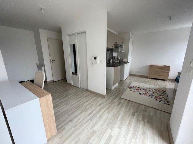 Location Appartement 1 pièce 27m² LA ROCHELLE 17000