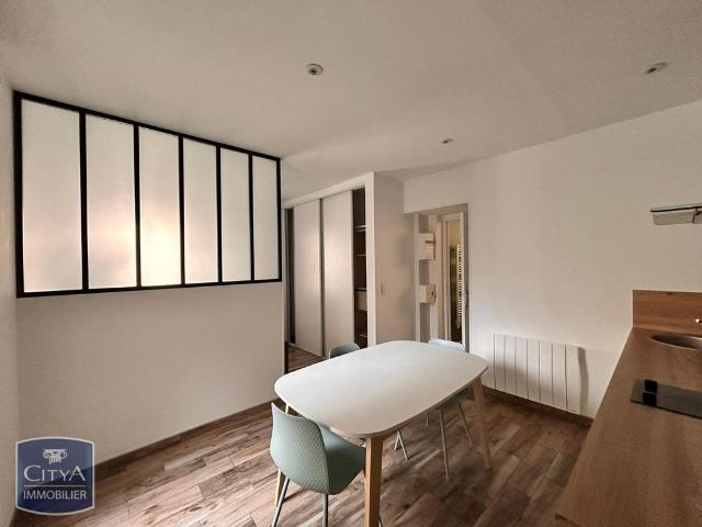 Location Appartement 1 pièce 27m² LAVAL 53000