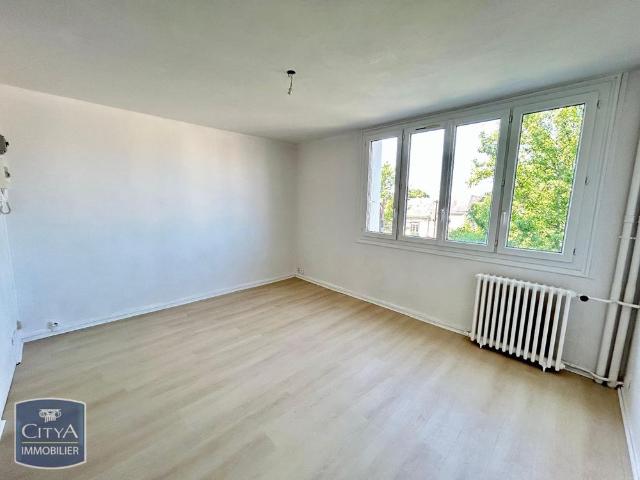 Location Appartement 1 pièce 27m² LE MANS 72100