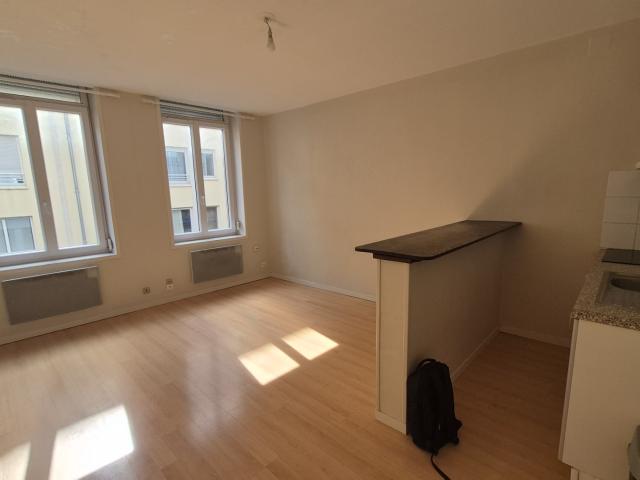 Location Appartement 1 pièce 27m² LILLE 59000