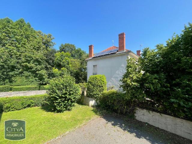 Location Appartement 1 pièce 27m² MACON 71000