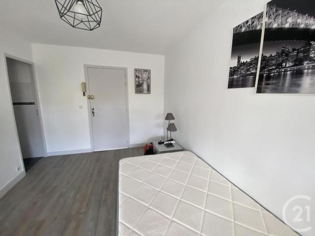 Location Appartement 1 pièce 27m² MONTPELLIER 34090