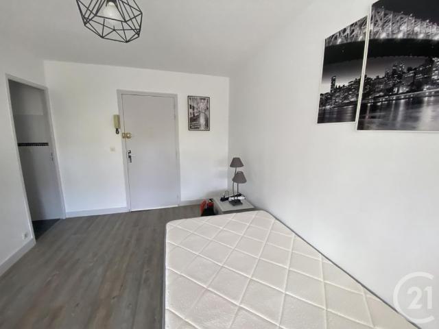 Location Appartement 1 pièce 27m² MONTPELLIER 34090