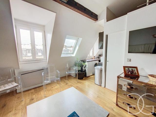 Location Appartement 1 pièce 27m² PARIS 8ème