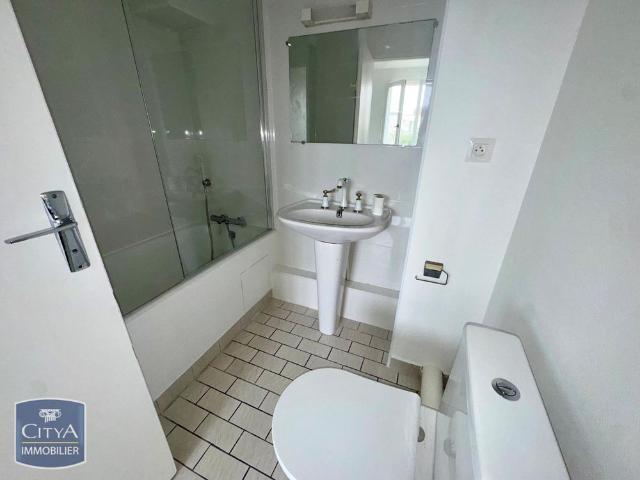 Location Appartement 1 pièce 27m² POITIERS 86000