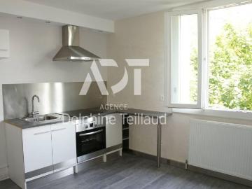 Location Appartement 1 pièce 27m² ST EGREVE 38120