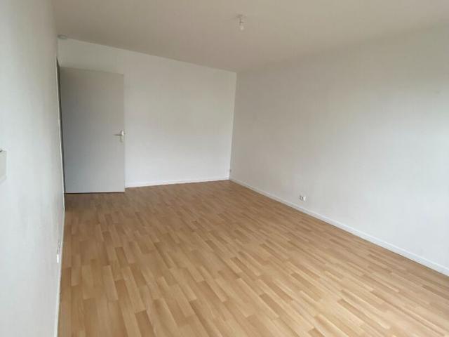 Location Appartement 1 pièce 27m² ST GREGOIRE 35760