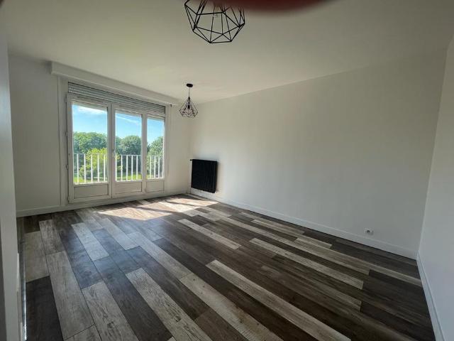 Location Appartement 1 pièce 27m² SURVILLIERS 95470
