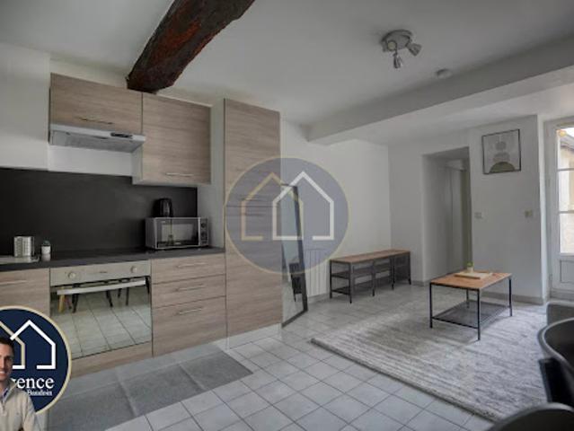 Location Appartement 1 pièce 28 m2 Gallardon