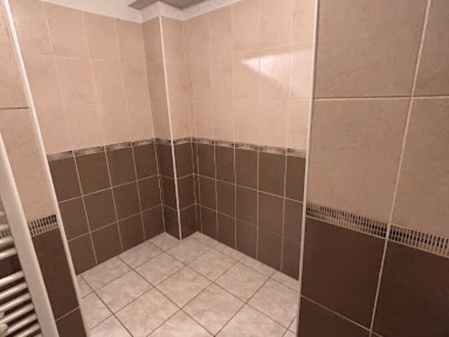 Location Appartement 1 pièce 28 m2 Gardanne