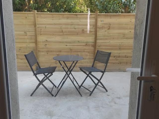 Location Appartement 1 pièce 28 m2 La Couronne