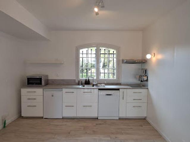 Location Appartement 1 pièce 28 m2 Roquefort les Pins