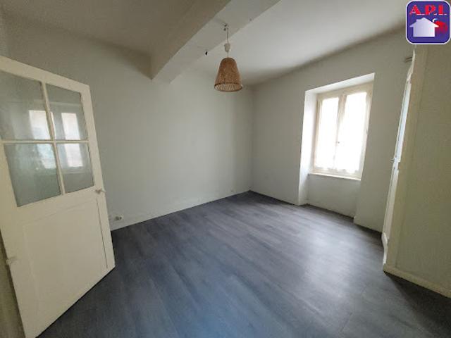 Location Appartement 1 pièce 28 m2 Saint Girons