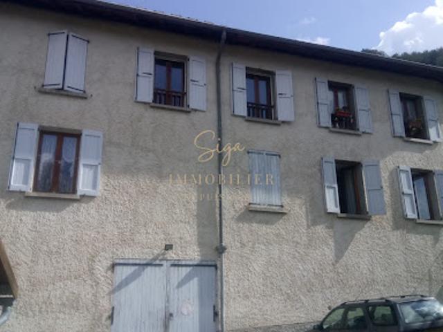Location Appartement 1 pièce 28 m2 Seyne les alpes