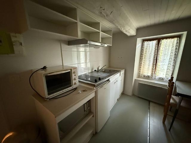 Location appartement 1 pièce, 28.00m², Saint Sernin sur Rance