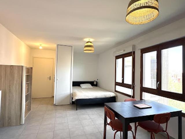 Location Appartement 1 pièce 28.02 m2 Saint Etienne