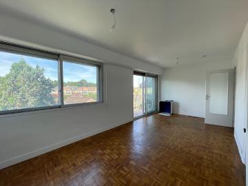 Location appartement 1 pièce, 28.12m², Viry Châtillon